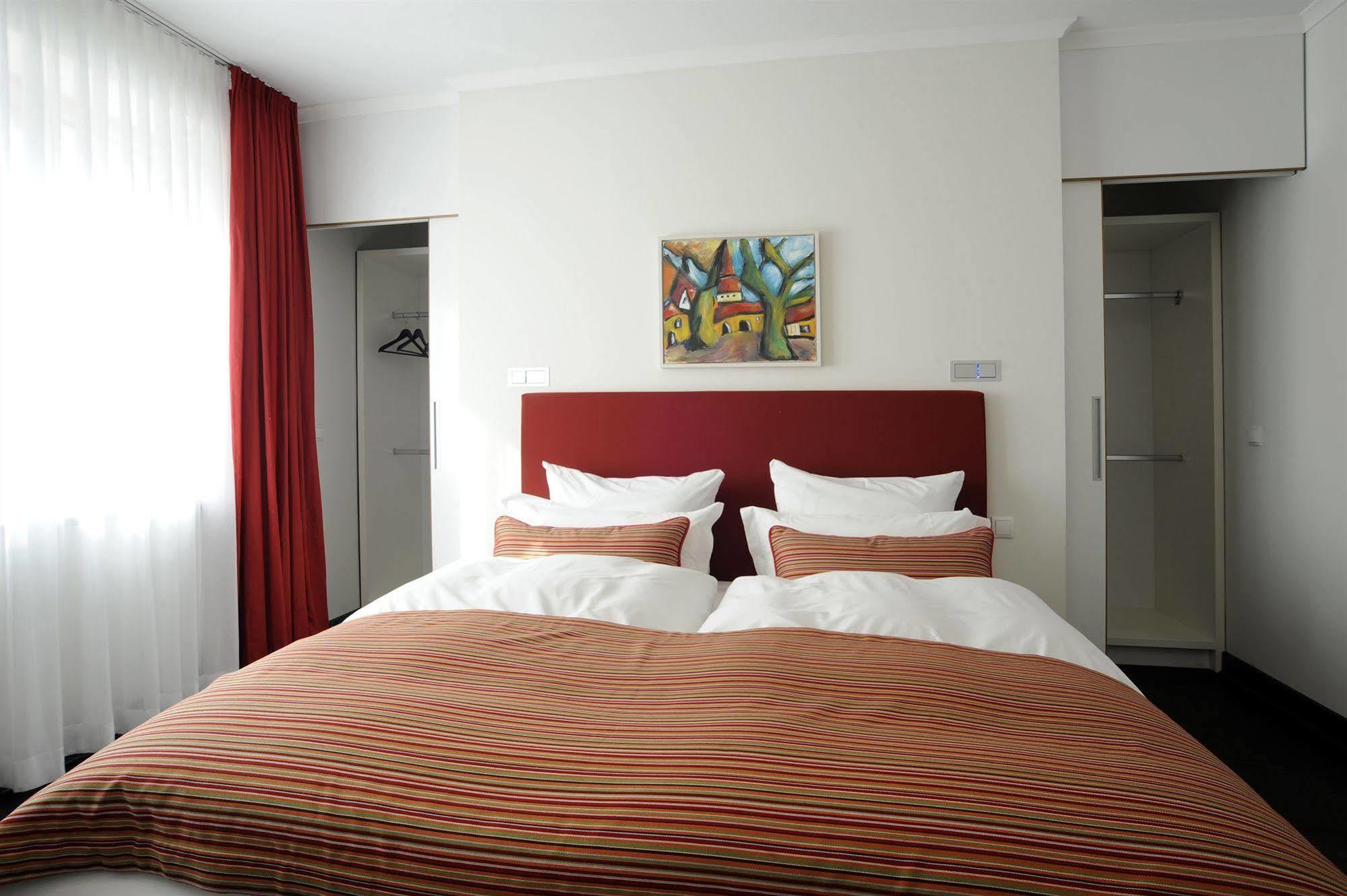 The Green Rostock Apartment Hotel מראה חיצוני תמונה